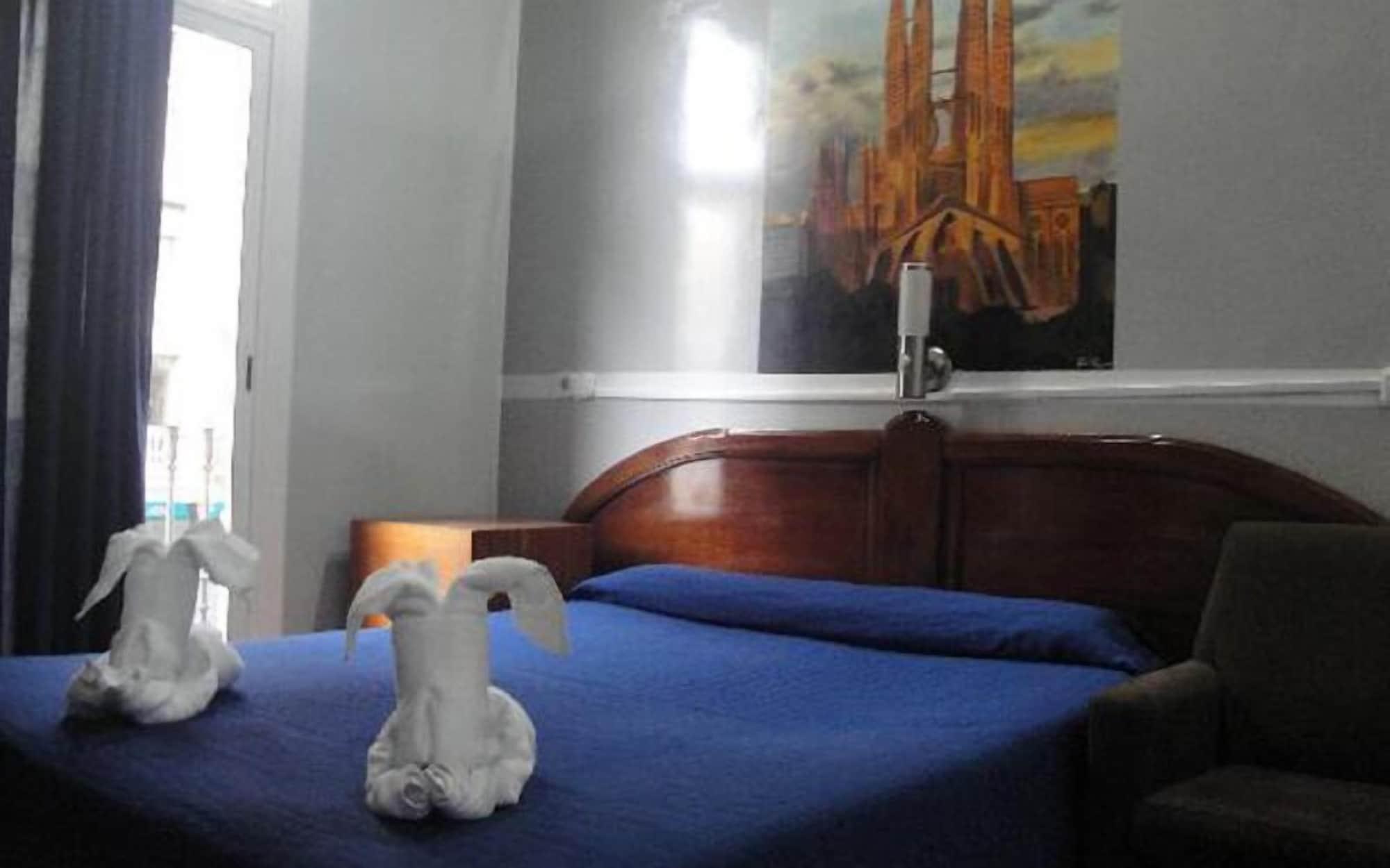 Hostal Eden Барселона Экстерьер фото