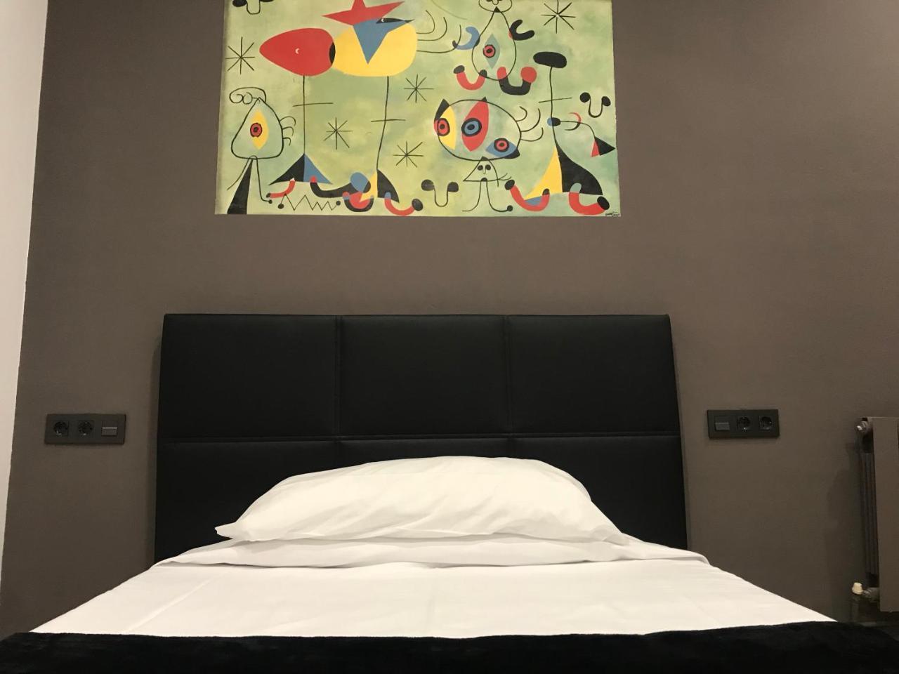 Hostal Eden Барселона Номер фото
