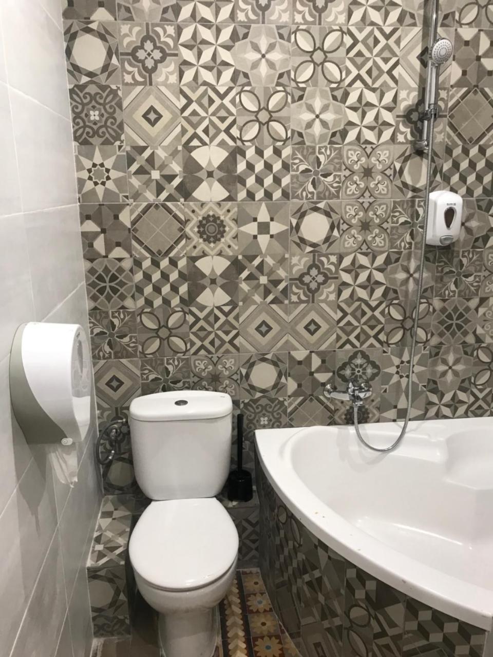 Hostal Eden Барселона Экстерьер фото